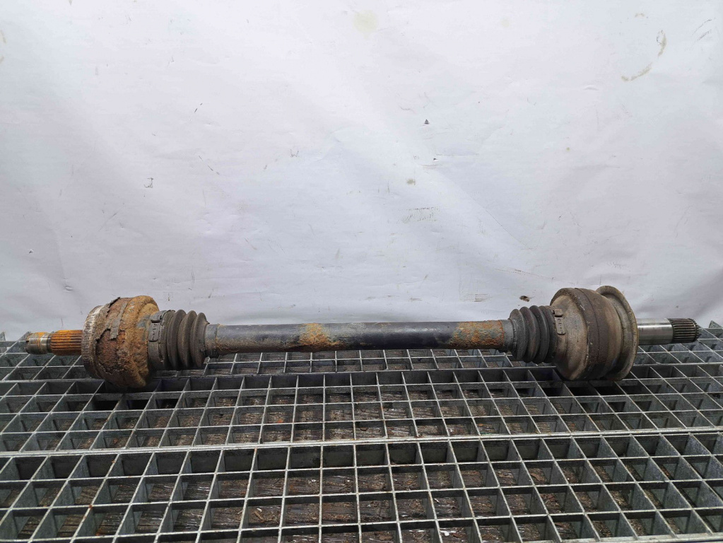 Planetara dreapta spate Mercedes Clasa C (W204) [Fabr 2007-2014] OEM 3.0 CDI 642830 3.0 CDI 642830 165KW / 224CP