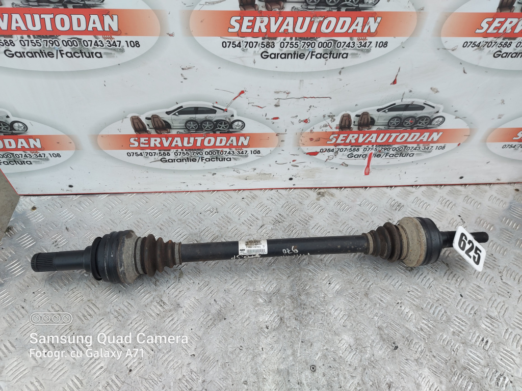 Planetara dreapta spate Porsche Panamera (2009->) 3.0 Motorina 2013, 97033202401