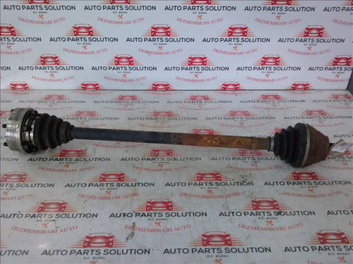 Planetara dreapta VOLKSWAGEN PASSAT B7 2.0TDI an fabr. 2011