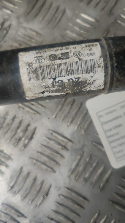 Planetara dreapta Vw Golf 5 1.9 TDI cod motor BKC transmisie manuala 5+1 an 2008 cod 1K0407272CC