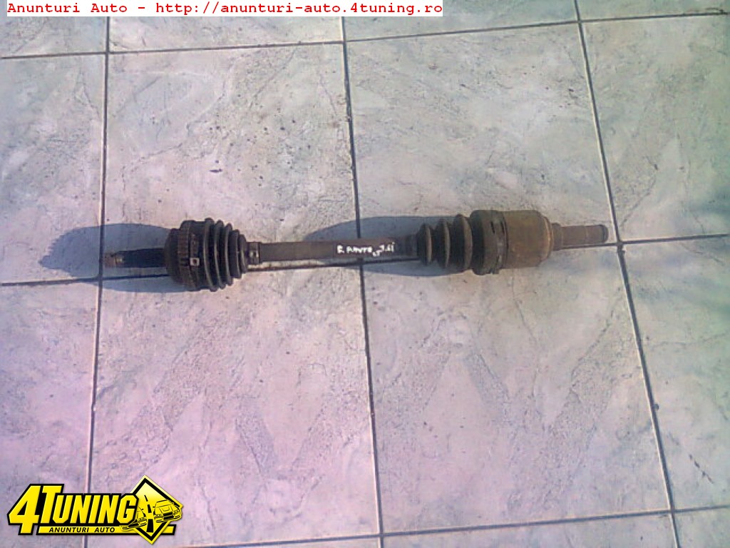 Planetara fata Fiat Punto
