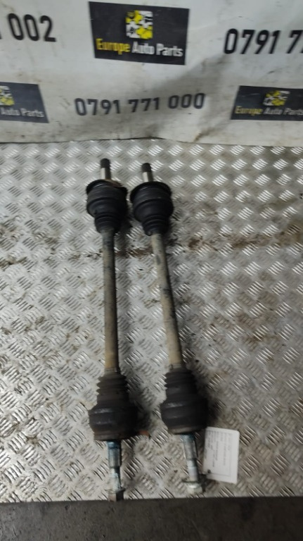 Planetara spate Dodge Magnum 6.1 SRT 315 KW / 428 CP an de fabricatie 2007