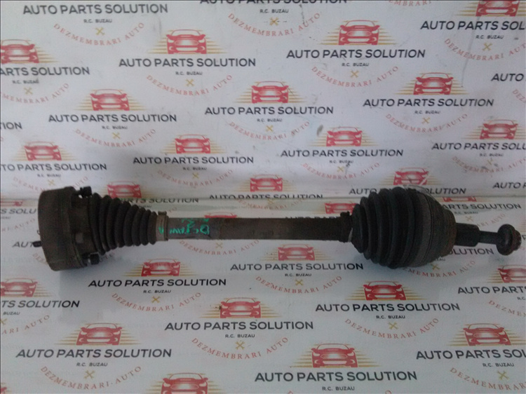 Planetara stanga 1.6 TDI SKODA OCTAVIA 2 an fabr.2012