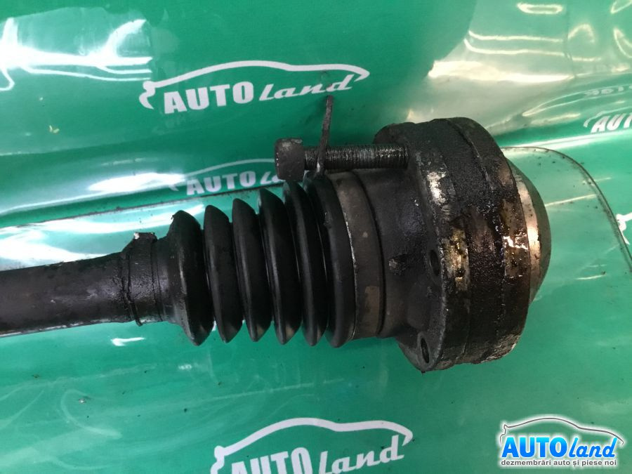Planetara Stanga 6 Vit Volkswagen GOLF V 1K1 2003
