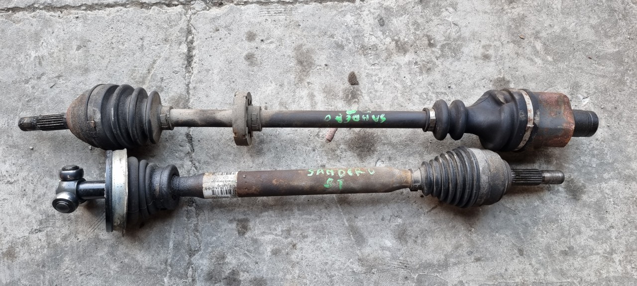 Planetara stanga / dreapta fata Dacia Sandero 1.2 benzina 2009 2010 2011 2012