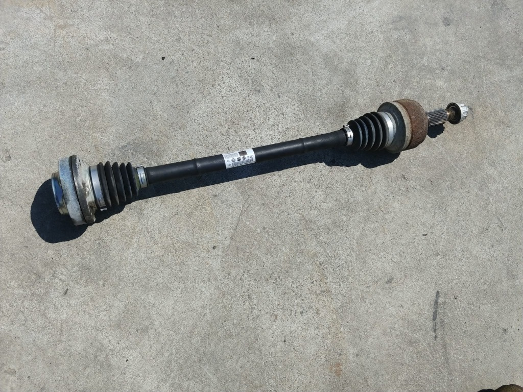 Planetara stanga-dreapta spate 3.0 tdi 4x4 audi q7 4l vw touareg 7p5 7l8501201