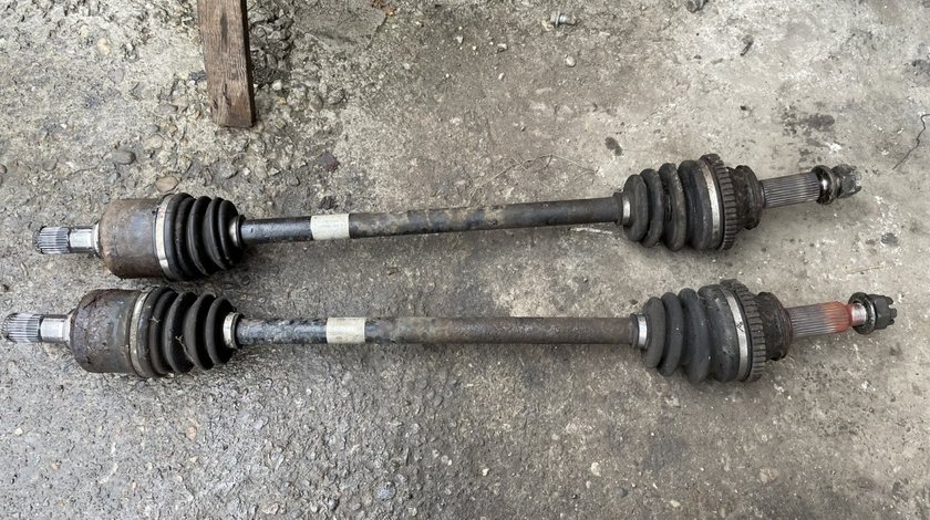 Planetara stanga /dreapta spate Hyundai Santa Fe 2.2 CRDI 2006-2010