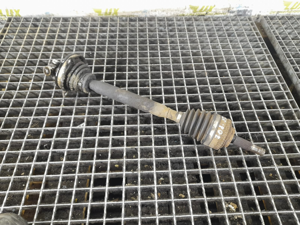 Planetara stanga fata 1.6 benzina K4M700 Renault Megane [facelift] [1999 - 2003] 1.6 benzina K4M700