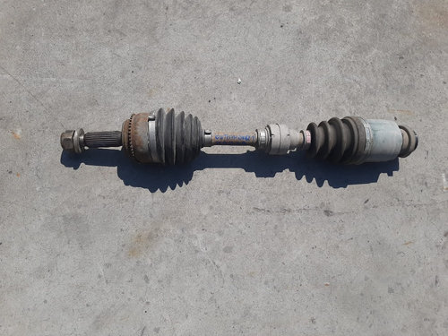Planetara stanga fata 2.0 b 4x4 mitsubishi outlander 1 2001-2005