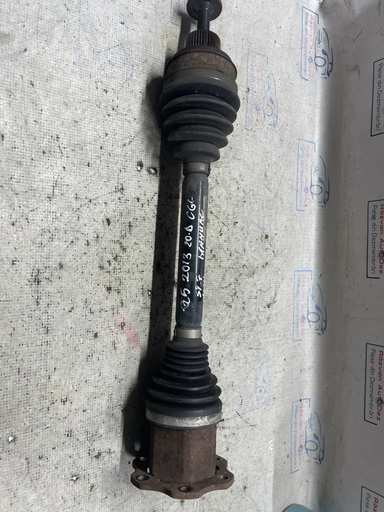 Planetara stanga fata Audi Q5 2.0 Motorina 2013, MANUALĂ / 4X4 / 8R0407271G