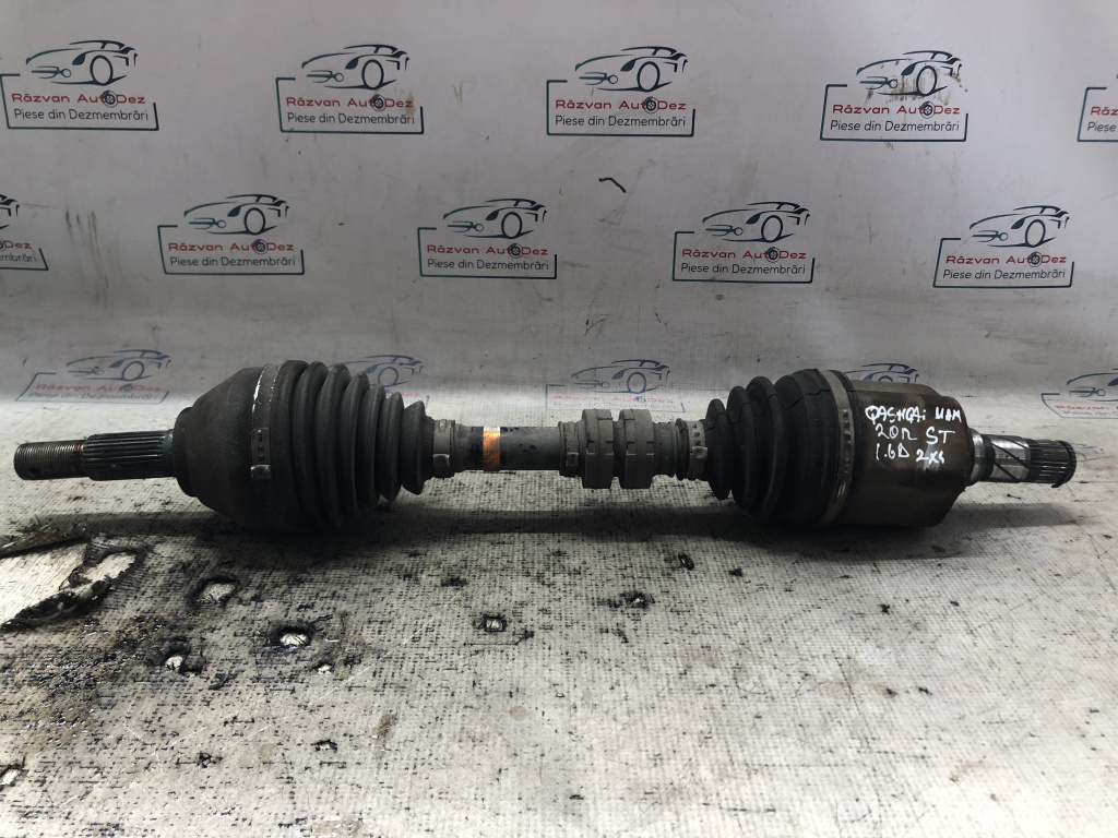 Planetara stanga fata Nissan Qashqai 1.6 Motorina 2012, 2X4