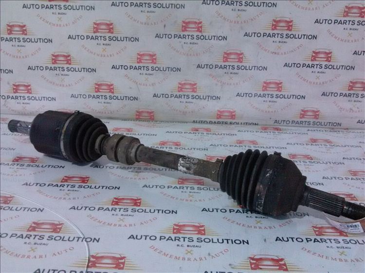 Planetara stanga fata NISSAN QASHQAI an fabr. 2008