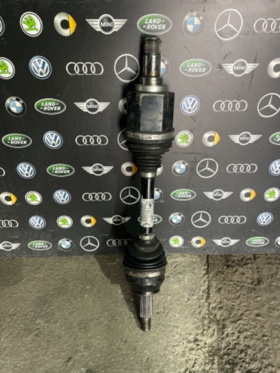 Planetara stanga fata range rover evoque