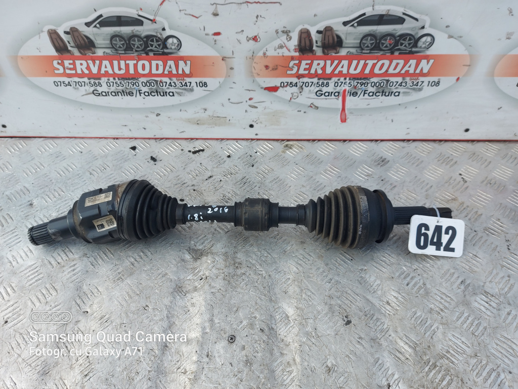 Planetara stanga fata Toyota Prius C (2012->) 1.8 Hybrid 2016