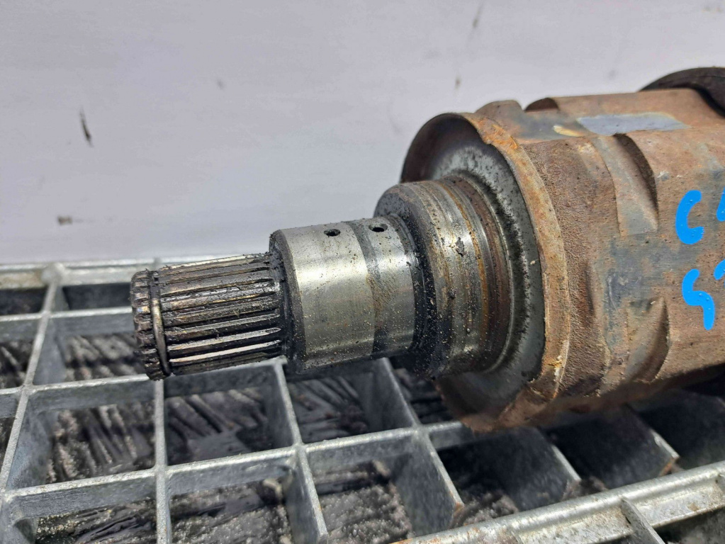 Planetara stanga fata Toyota Rav 4 II (CLA2, XA2, ZCA2, ACA2) [Fabr 2000-2006] OEM 2.0 2.0 110KW / 150CP