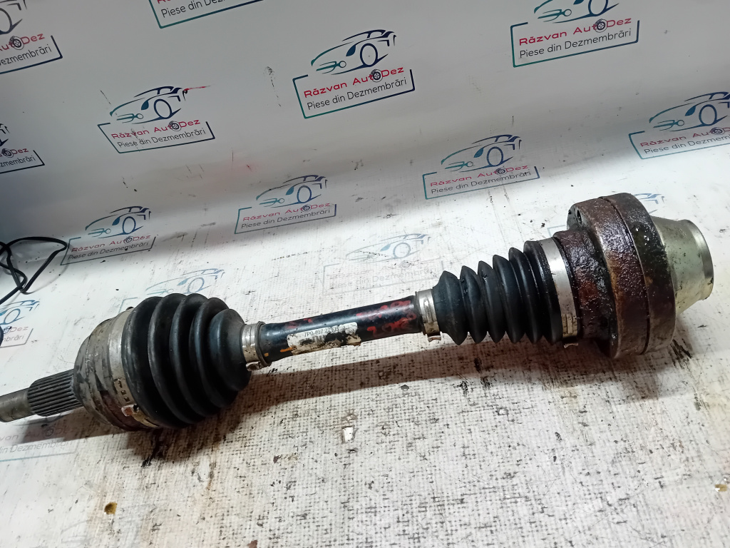 Planetara stanga fata Volkswagen Touareg 2012, 7P0407271D