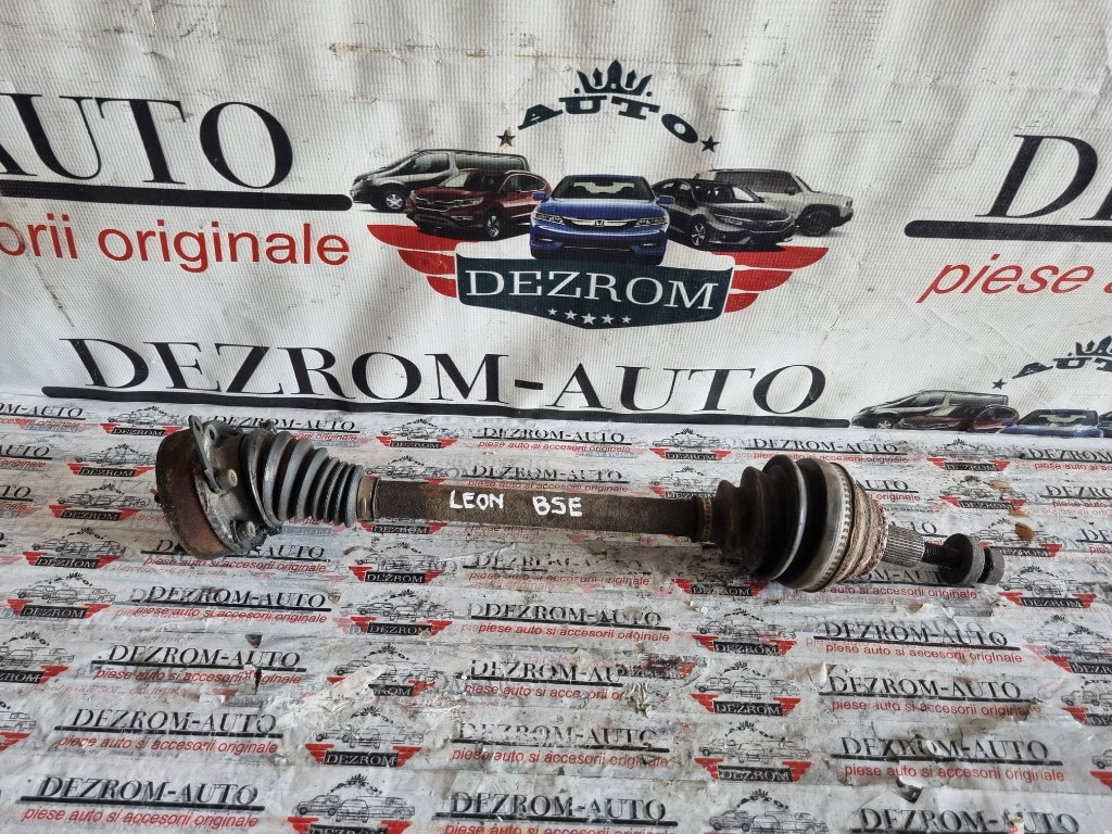 Planetara stanga fata VW Jetta Mk5 1.6i 102 cai motor BGU