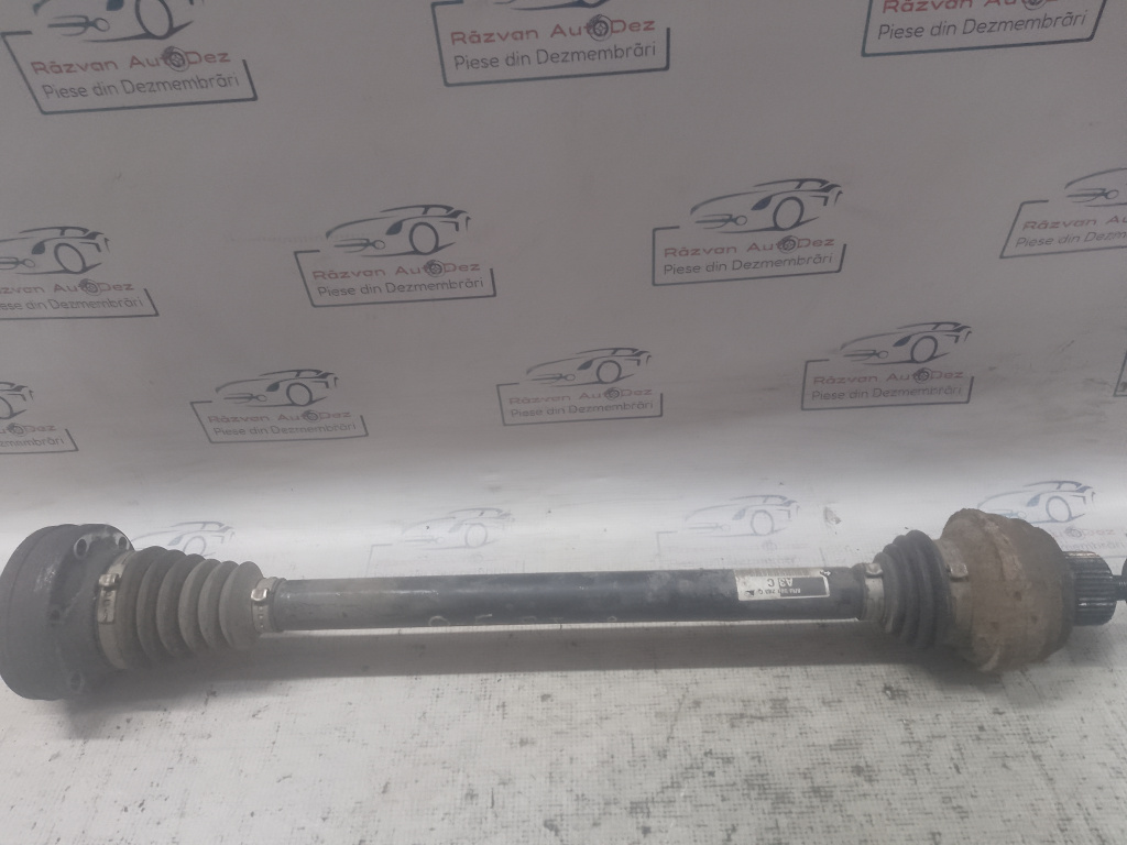 Planetara stanga spate Audi Q5 2010, 8R0501203C