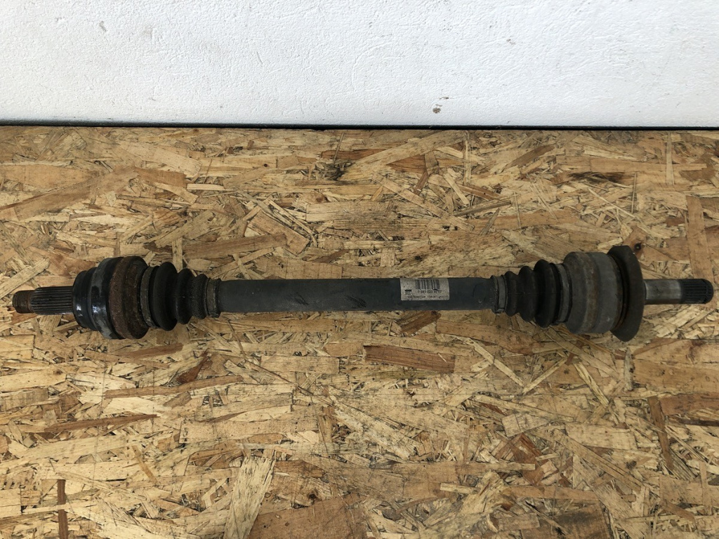 Planetara stanga spate Bmw 535i F10 sedan 2010 (7581023AI07)