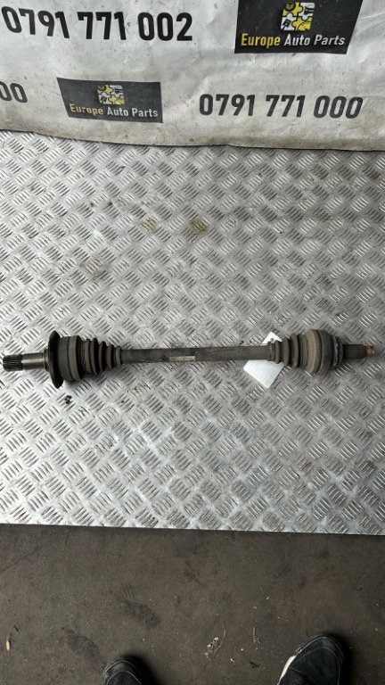 Planetara stanga spate BMW Seria 5 F10 2.0 D cod motor N47D20D an 2012 cod 7581017AI01