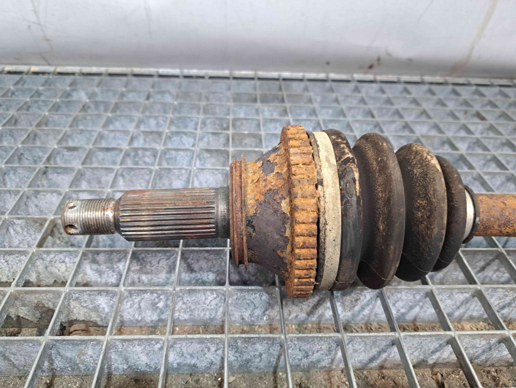 Planetara stanga spate Hyundai Santa Fe 2 (CM) [Fabr 2005-2012] OEM 80KW / 109CP