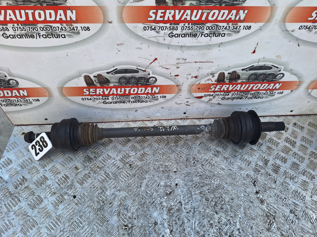Planetara stanga spate Mercedes-Benz E-Class (2009->) [W212] 2.2 Motorina 2011