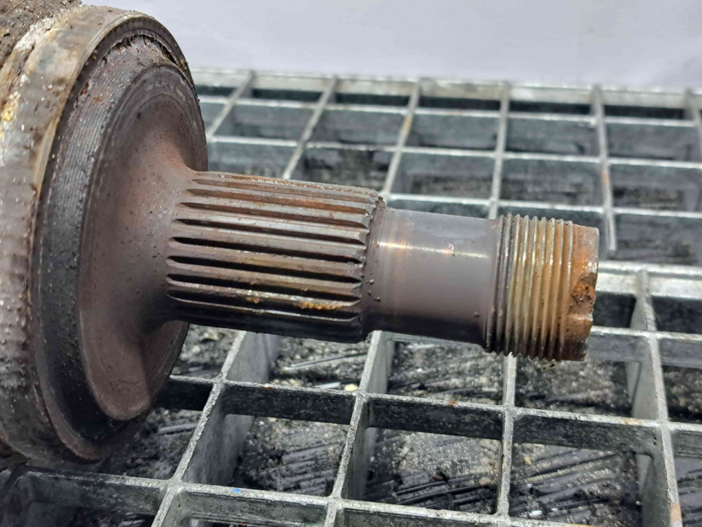 Planetara stanga spate Mercedes Clasa E (W211) [Fabr 2002-2009] OEM 3.0 CDI 642920 3.0 CDI 642920 165KW / 224CP