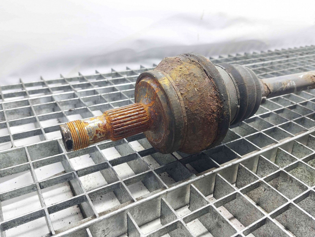 Planetara stanga spate Mercedes Clasa E (W212) [Fabr 2009-2016] OEM 2.2 651924 2.2 651924 143KW / 194CP