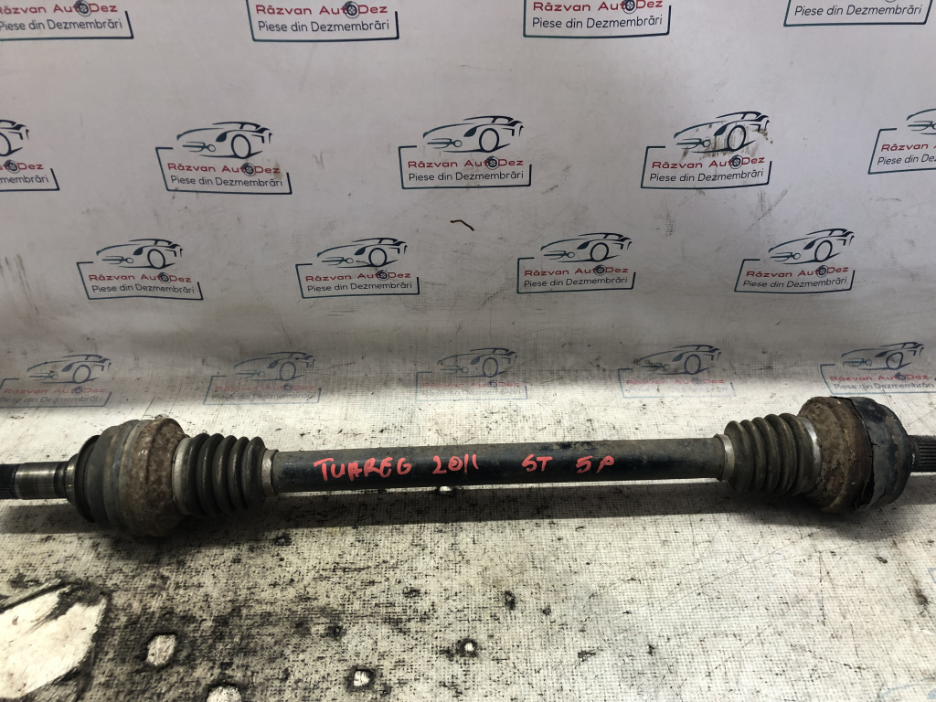 Planetara stanga spate Volkswagen Touareg 2011, 7P0501201G