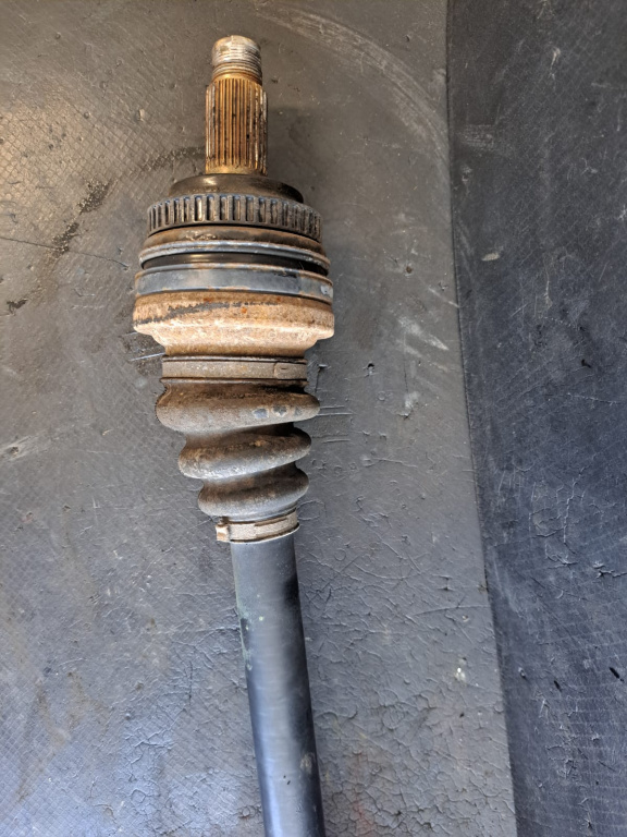 PLANETARA/TRANSMISIE DREAPTA BMW SERIA 3 SEDAN E46 2.0 1 - COD 1229496AI01