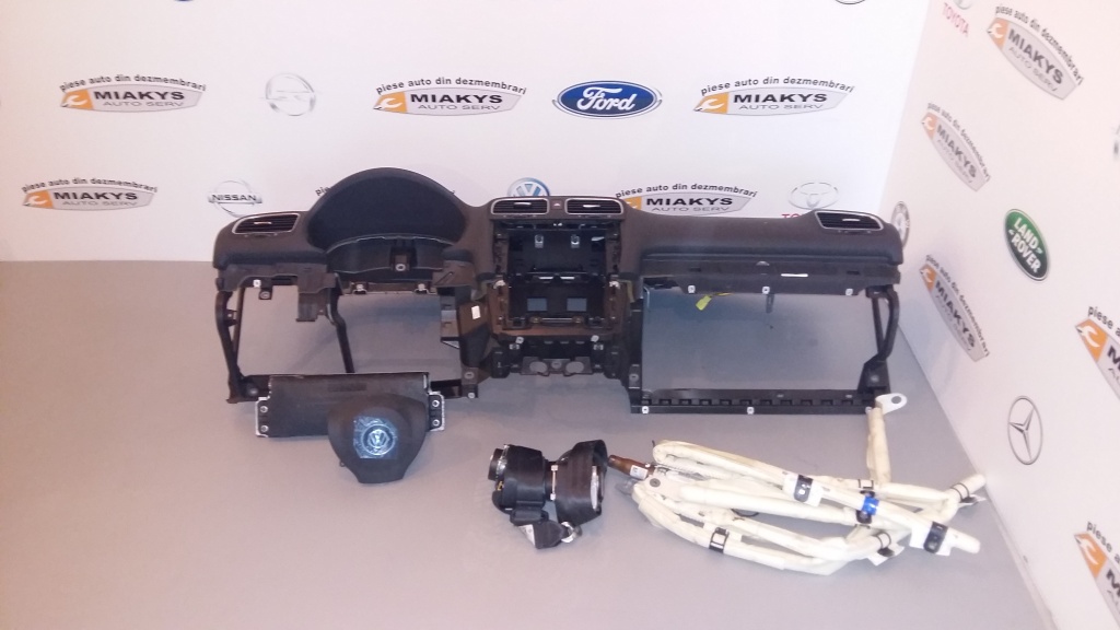 Plansa bord+airbag-uri+centuri VW Golf 6