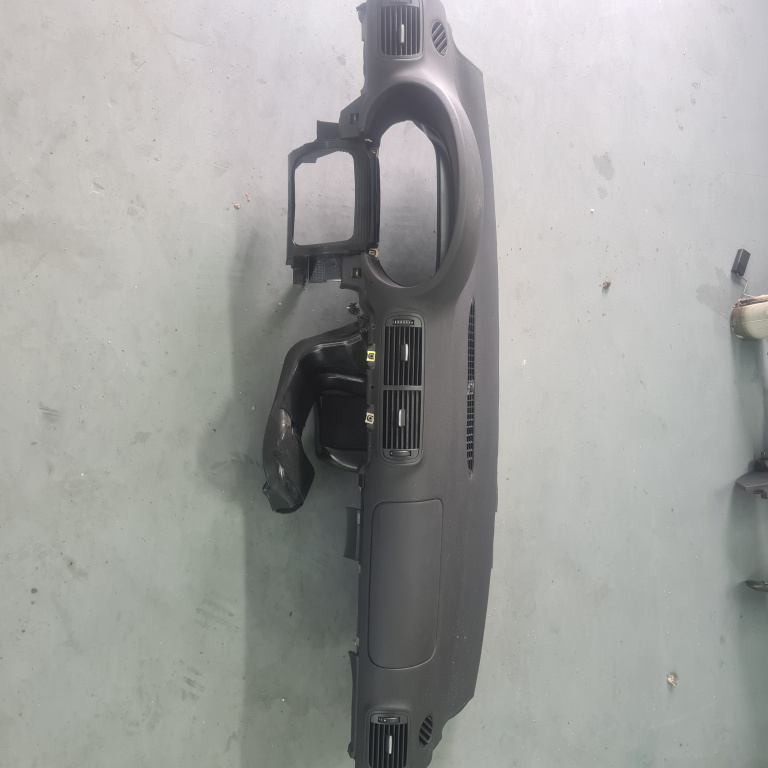 Plansa bord Audi A3 (1996-2003) [8L1] 1.9 Motorina 2001, VOLAN STÂNGA