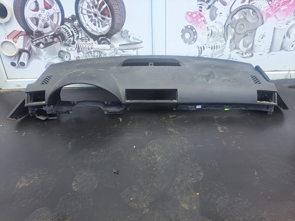 Plansa bord Audi A4 B6 2000 2001 2002 2003 2004