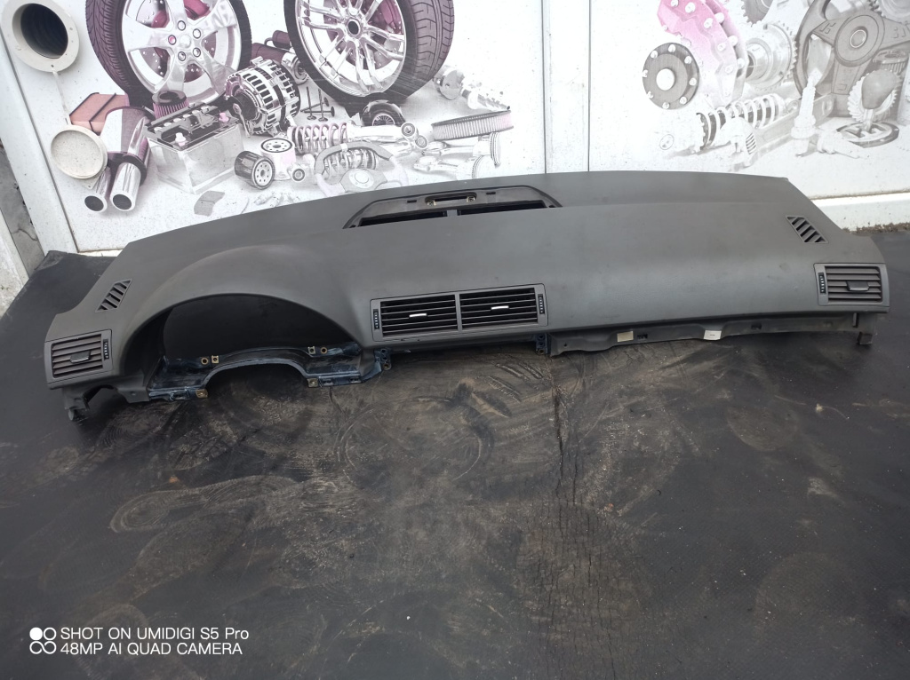 Plansa bord Audi A4 B6 2004 - COD 8e1857003A