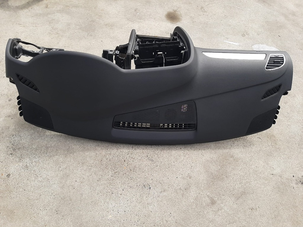 Plansa bord audi a4 b8 facelift VOLAN DREAPTA