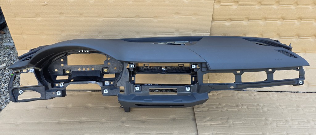 Plansa bord Audi A4 B9 8W 2016 2017 2018 2019 2020