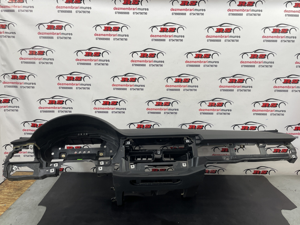 Plansa bord Audi A4 B9 sedan 2016 (cod intern: 245887)