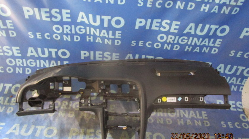 Plansa bord Audi A6 C6 2006; 4F0857067A (aibag sarit)