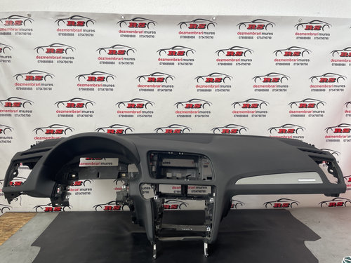 Plansa bord Audi Q5 sedan 2011 (cod intern: 244370)