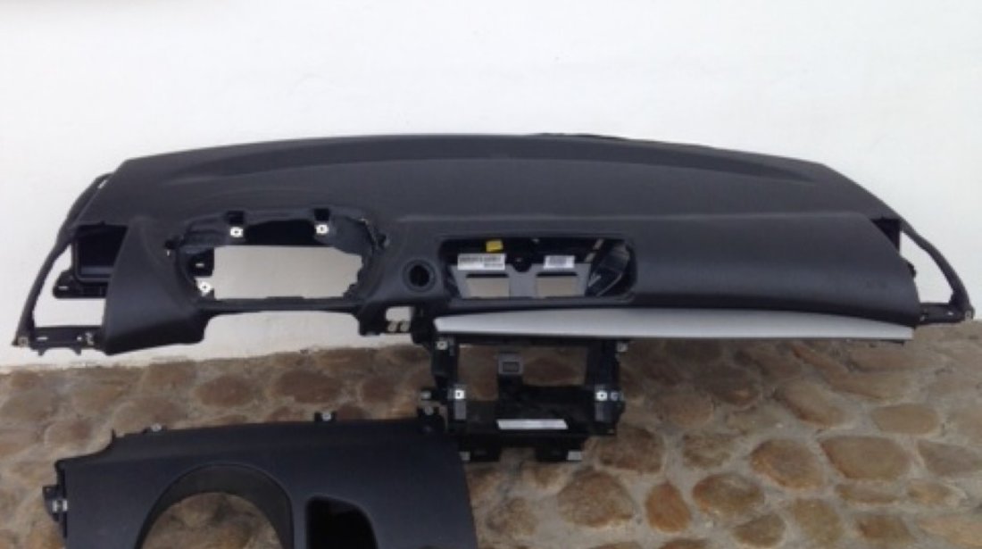 Plansa bord BMW E87 Seria 1 2006