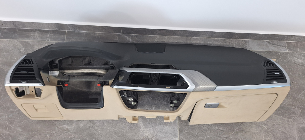 Plansa bord BMW X3 (2017->) [G01] 2.0 Motorina 2018, -