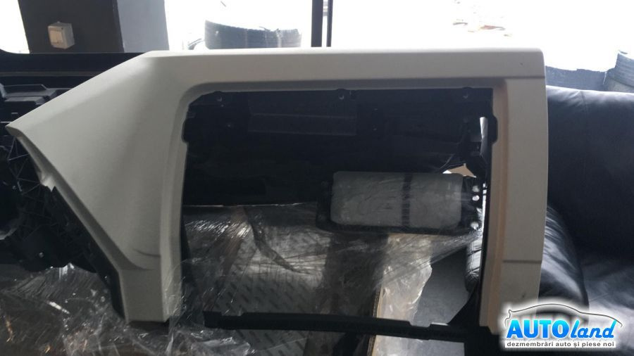 Plansa Bord carcasa Bord Airbag Pasager B 8???? Volkswagen PASSAT 3AA,B7 2011