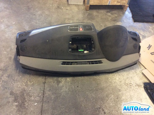 Plansa Bord carcasa Bord Airbag Sofer si Pasasger Renault MEGANE III Hatchback BZ0/1 2008