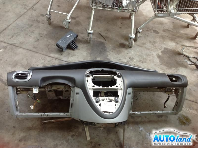 Plansa Bord carcasa Bord Cu Airbag Pasager Citroen XSARA PICASSO N68 1999