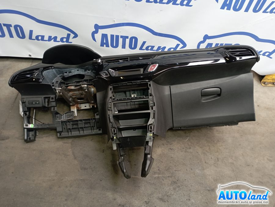 Plansa Bord carcasa Bord Cu Airbag Pasager Citroen DS3 2009