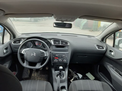 Plansa bord Citroen C4 2013 hatchback 1.4i