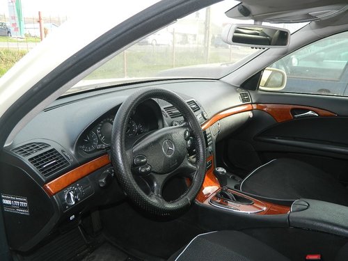 Plansa bord completa Mercedes E-Class W211 2.2Cdi Euro 4 model 2008