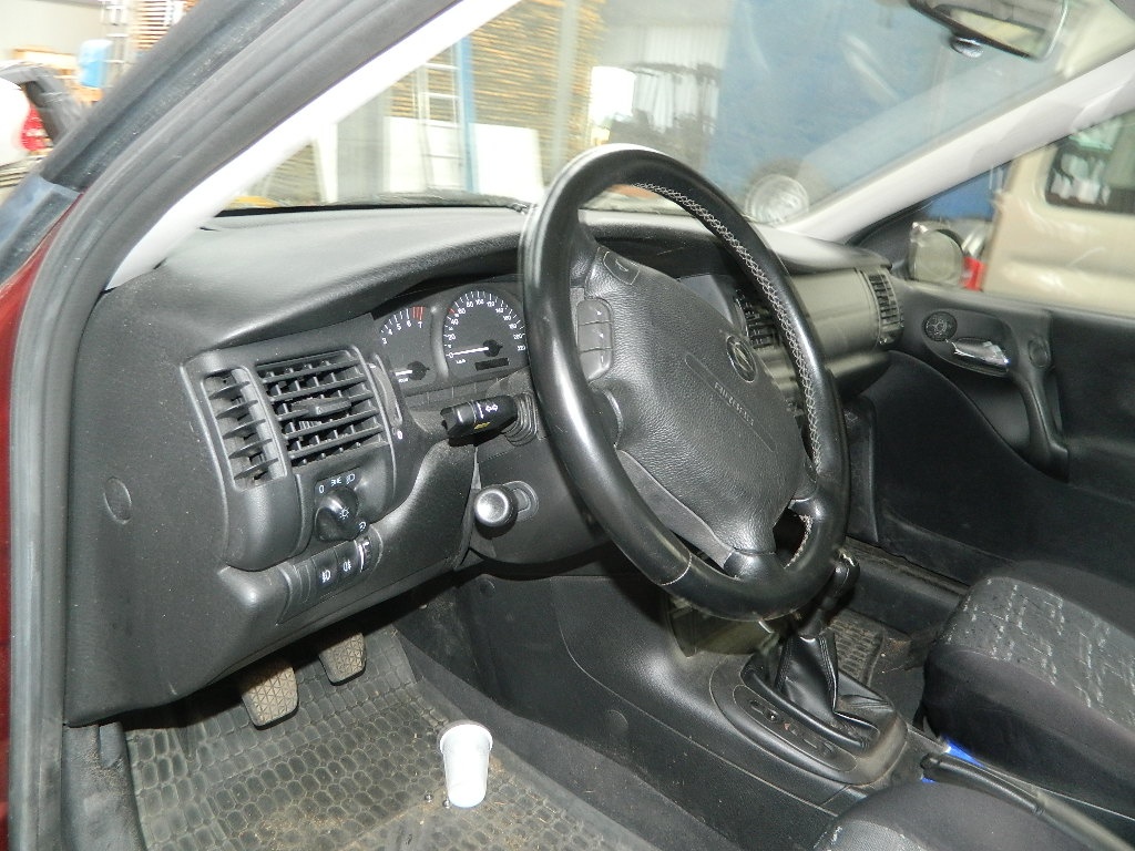 Plansa bord completa Opel Vectra B 1.6 Benzina model 1995-2002