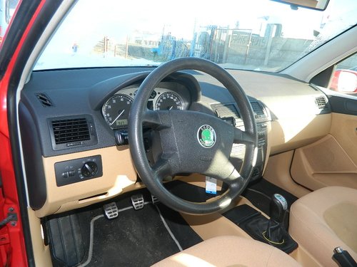 Plansa bord completa Skoda Fabia 1.4B-16V model 2003