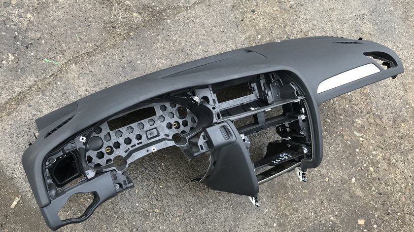 Plansa bord cu airbag AUDI A4 B8 8K 2009 2010 2011 2012